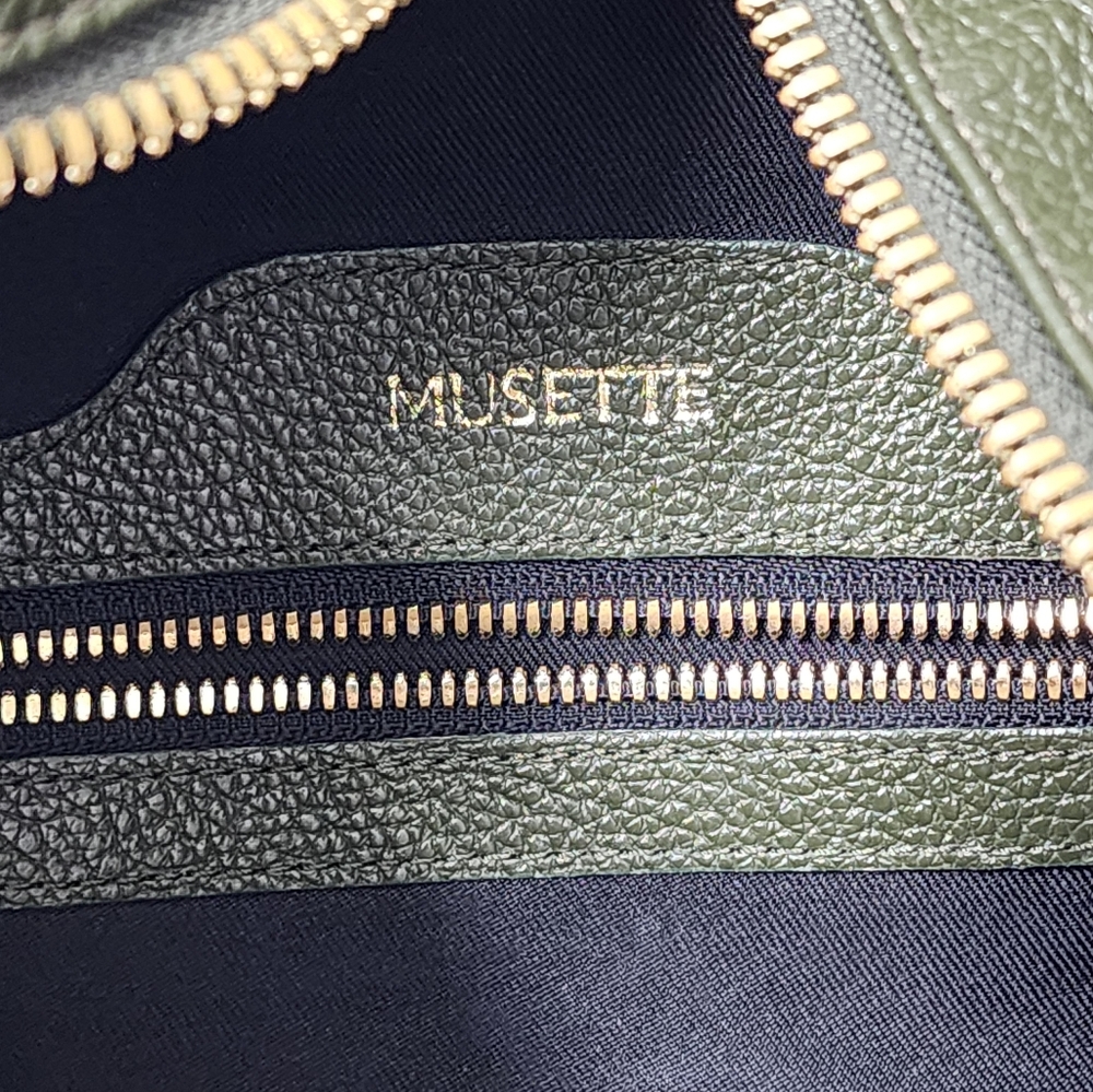 Musette Pebble Leather Back Pack - Picture 7 of 7